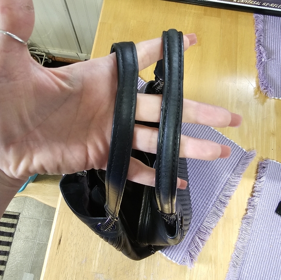 Coach - Picture 12 of 15